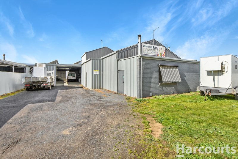 Photo - 43 Hamilton Road, Horsham VIC 3400 - Image 3