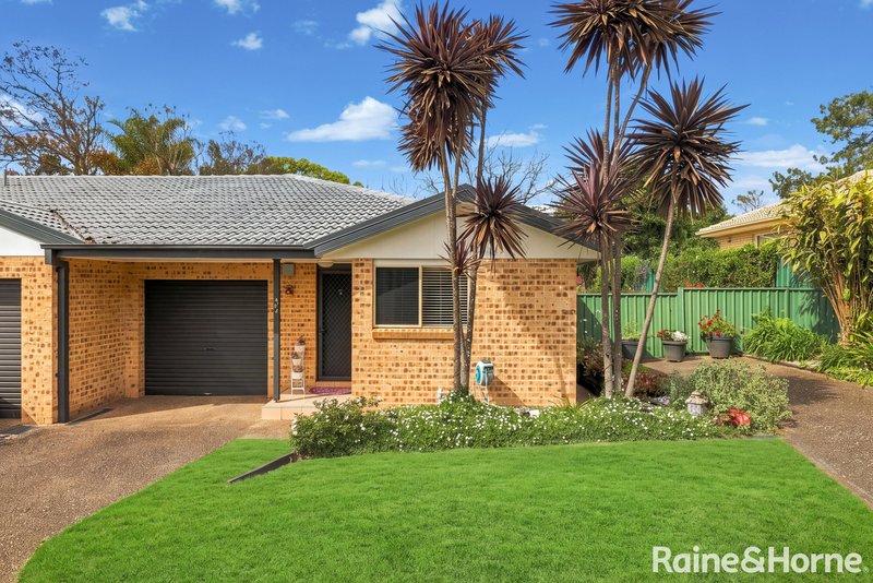 Photo - 4/3 Harbour Boulevard, Bomaderry NSW 2541 - Image 1