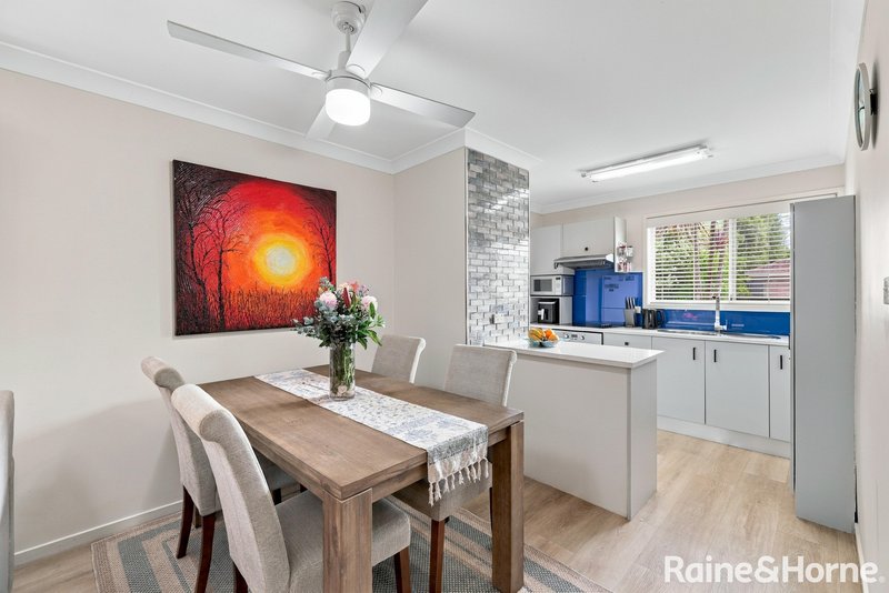 Photo - 4/3 Harbour Boulevard, Bomaderry NSW 2541 - Image 3