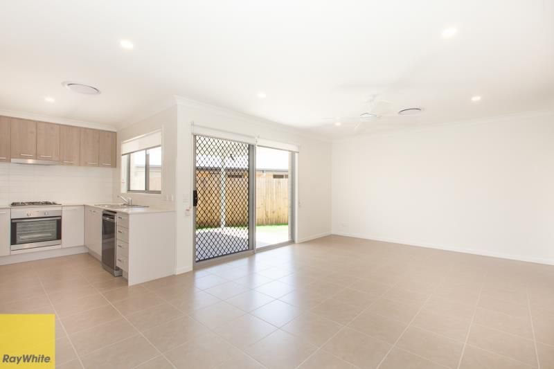 Photo - 43 Harvey Circuit, Griffin QLD 4503 - Image 5