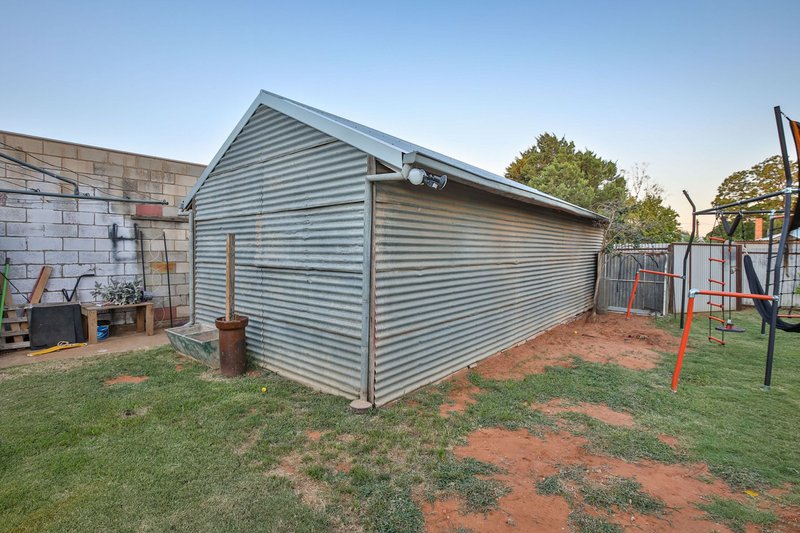 Photo - 43 Heath Street, Red Cliffs VIC 3496 - Image 12