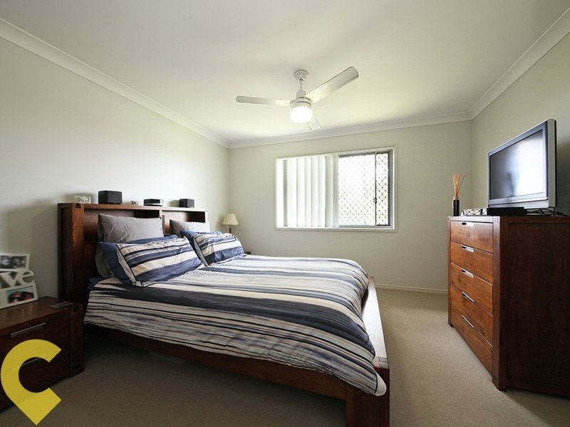 Photo - 43 Hillary Drive, Warner QLD 4500 - Image 8