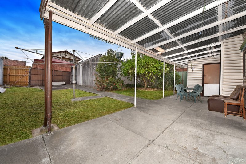 Photo - 43 Huntington Grove, Coburg VIC 3058 - Image 8