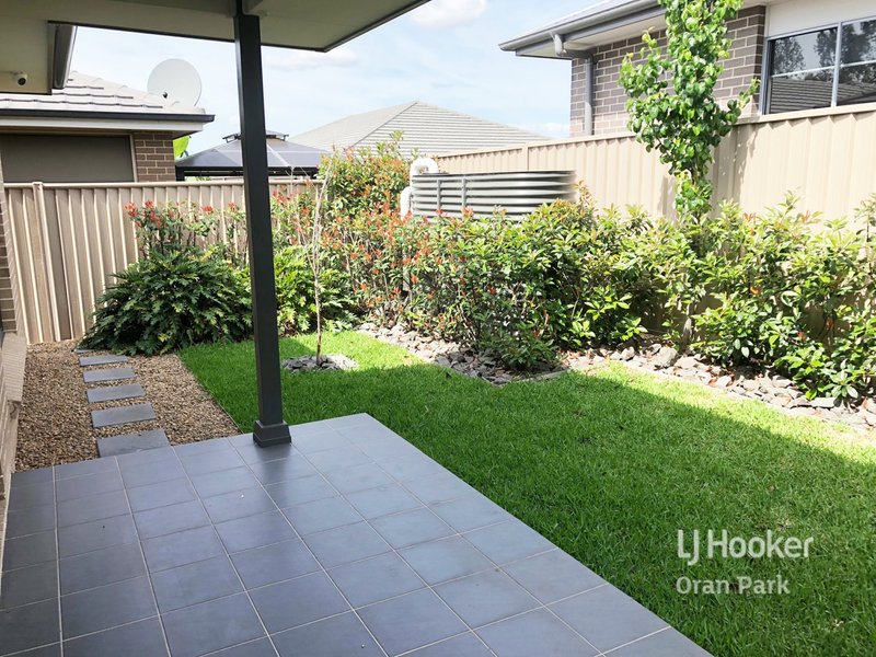 Photo - 43 Illoura Way, Jordan Springs NSW 2747 - Image 11