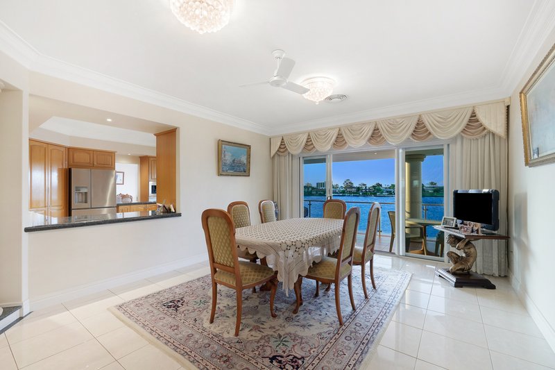 Photo - 43 Intrepid Drive, Mermaid Waters QLD 4218 - Image 26