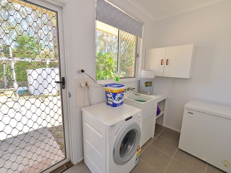 Photo - 43 Intrepid Street, Clinton QLD 4680 - Image 8