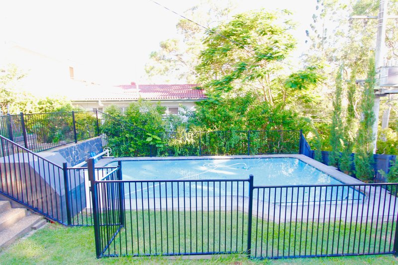 Photo - 43 Iona Terrace, Taringa QLD 4068 - Image 5