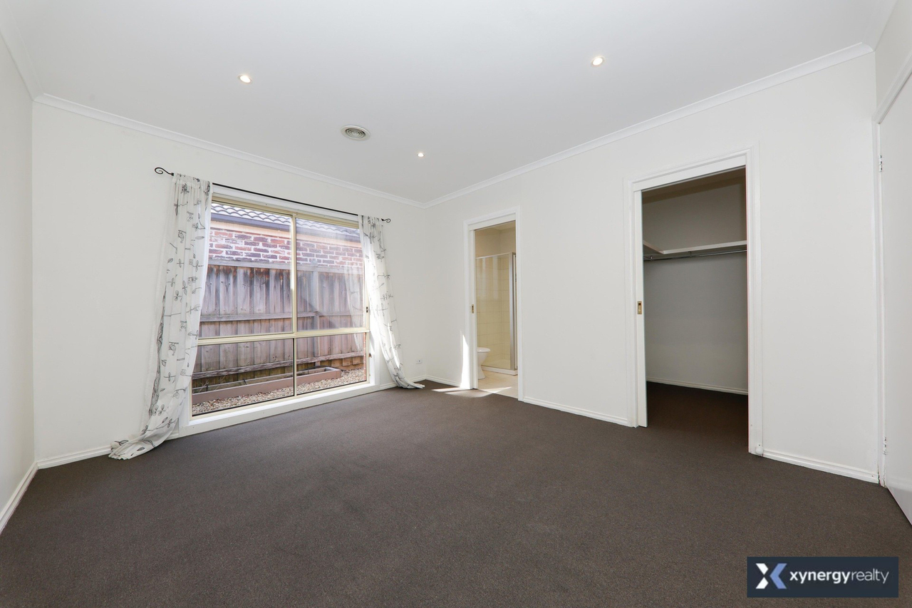 4-bedroom house at 43 JAMIESON WAY, Berwick VIC 3806, , Victoria