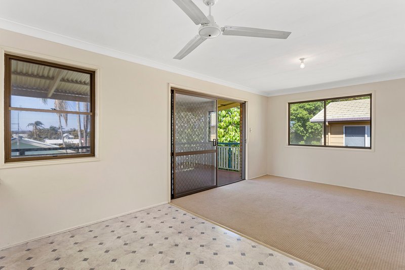 Photo - 43 Jania Street, Redland Bay QLD 4165 - Image 14