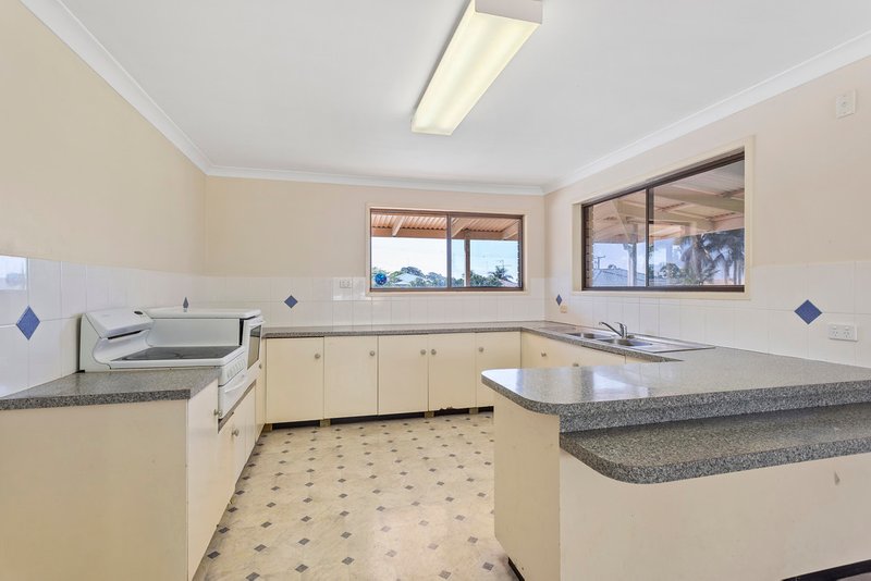 Photo - 43 Jania Street, Redland Bay QLD 4165 - Image 16