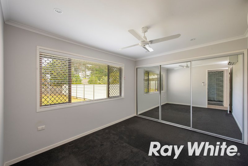 Photo - 43 Jilbard Drive, Springwood QLD 4127 - Image 5