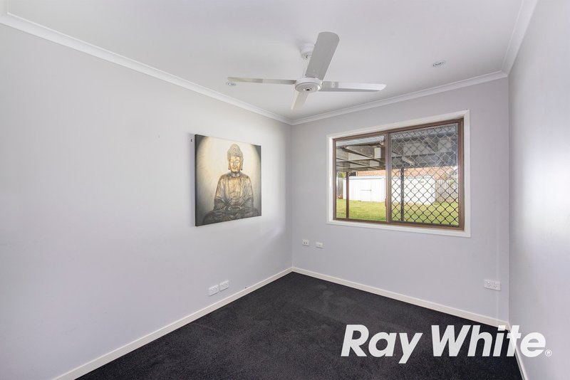 Photo - 43 Jilbard Drive, Springwood QLD 4127 - Image 7