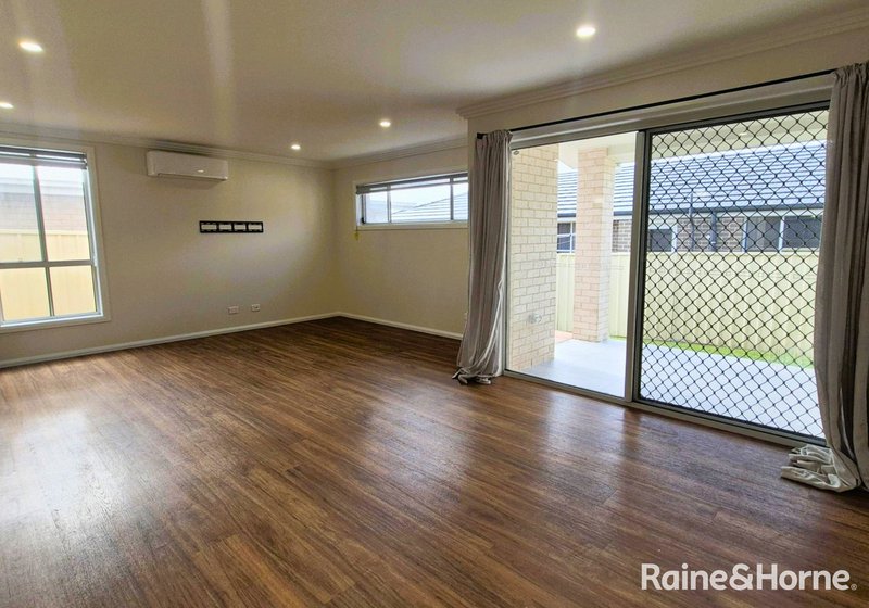 Photo - 43 Jindalee Crescent, Nowra NSW 2541 - Image 3