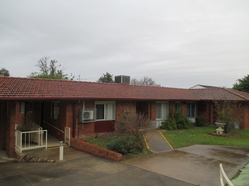 Photo - 43 Johnston St , North Tamworth NSW 2340 - Image 2