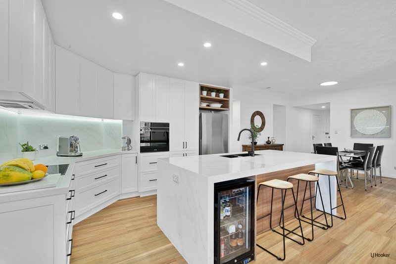 Photo - 4/3 Johnston Street, Bilinga QLD 4225 - Image 1
