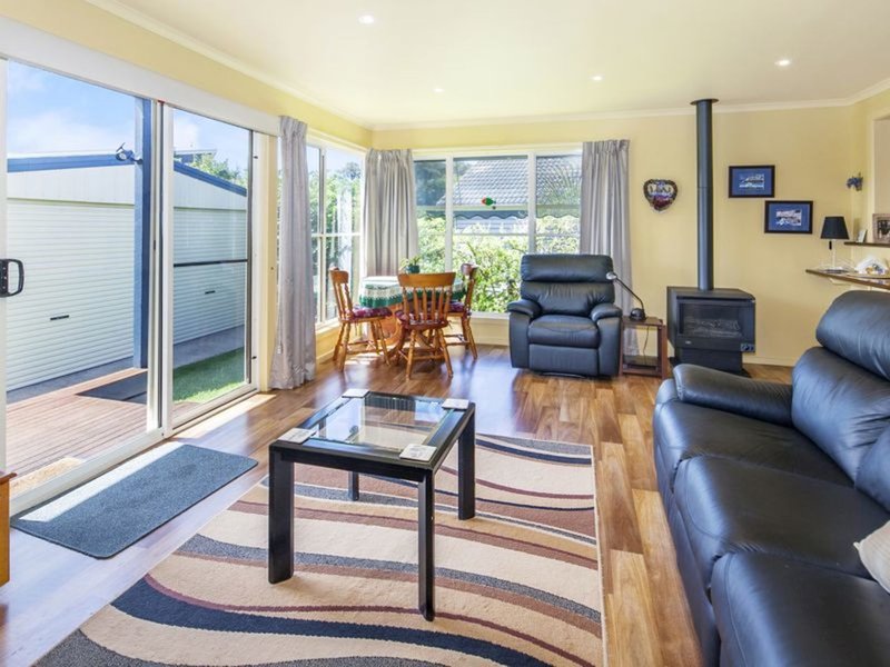 Photo - 43 Jubilee Avenue, Indented Head VIC 3223 - Image 4