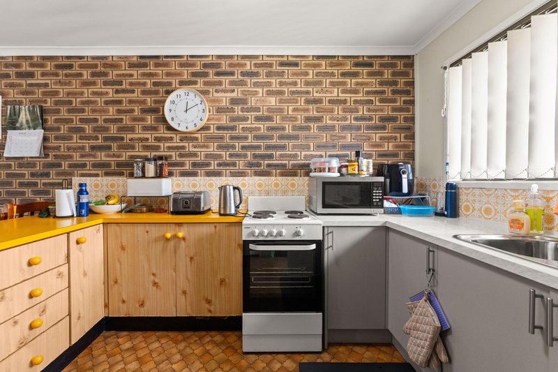 Photo - 4/3 Juniper Court, Beenleigh QLD 4207 - Image 5