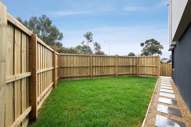 Photo - 43 Kavanagh Crescent, Keilor Downs VIC 3038 - Image 6