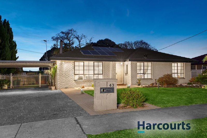 43 Kelvin Drive, Ferntree Gully VIC 3156