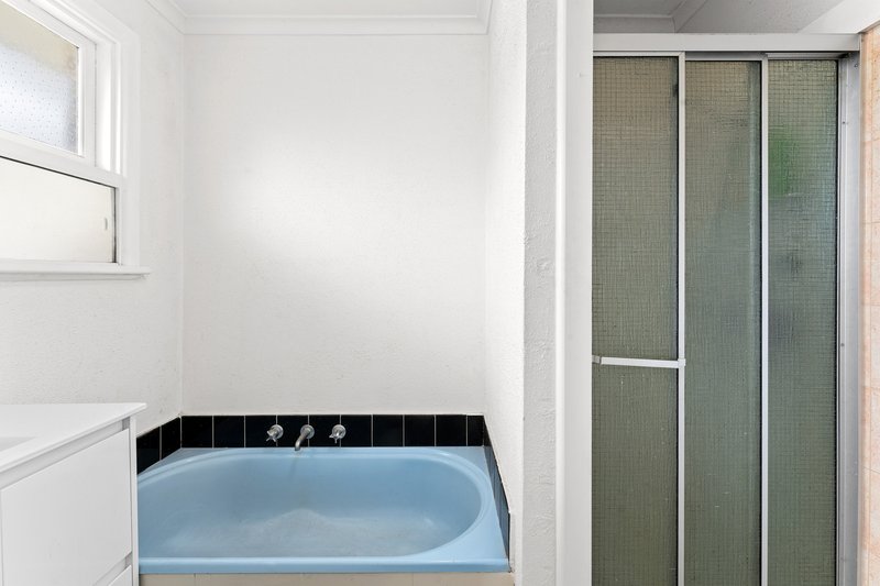 Photo - 43 Kenneth Street, Bulleen VIC 3105 - Image 6