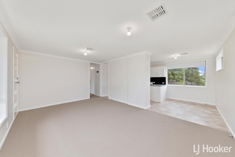 Photo - 43 Kinsella Street, Higgins ACT 2615 - Image 2