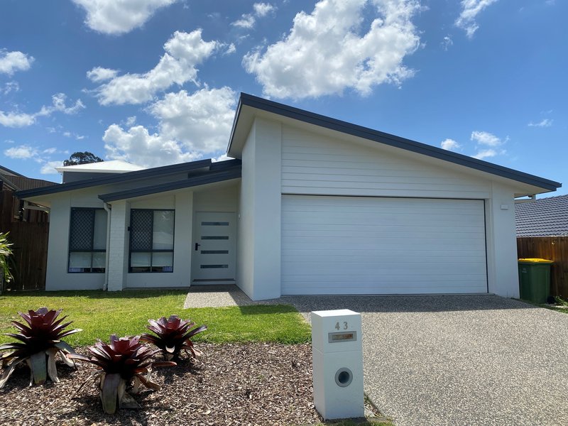 43 Kookaburra Circuit, Maudsland QLD 4210