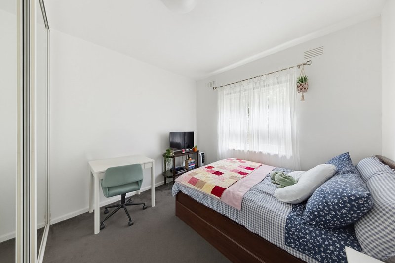 Photo - 4/3 Kooyongkoot Road, Hawthorn VIC 3122 - Image 8
