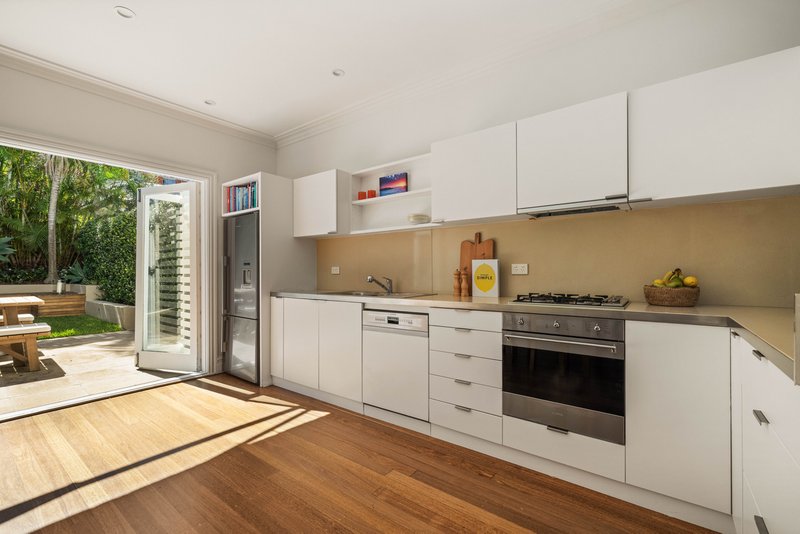 Photo - 43 Lamrock Avenue, Bondi Beach NSW 2026 - Image 6