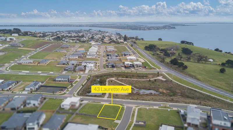 43 Laurette Avenue, San Remo VIC 3925