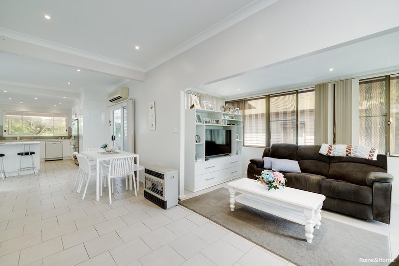 Photo - 43 Lewers Street, Belmont NSW 2280 - Image 6