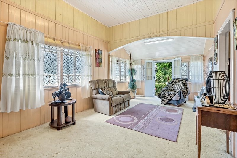 Photo - 43 Little Street, Manunda QLD 4870 - Image 4