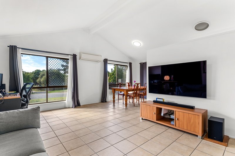 Photo - 43 Liverpool Street, Eight Mile Plains QLD 4113 - Image 2