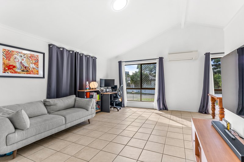 Photo - 43 Liverpool Street, Eight Mile Plains QLD 4113 - Image 3
