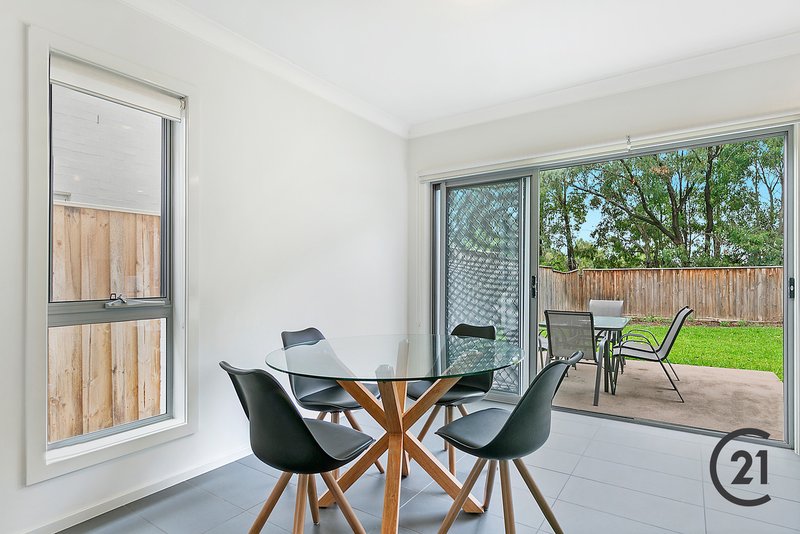 Photo - 43 Lookout Circuit, Stanhope Gardens NSW 2768 - Image 3