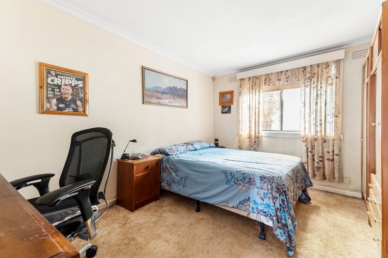 Photo - 43 Lowson Street, Fawkner VIC 3060 - Image 5