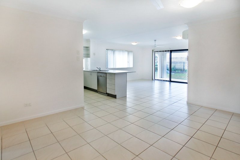 Photo - 43 Malabar Street, Condon QLD 4815 - Image 4