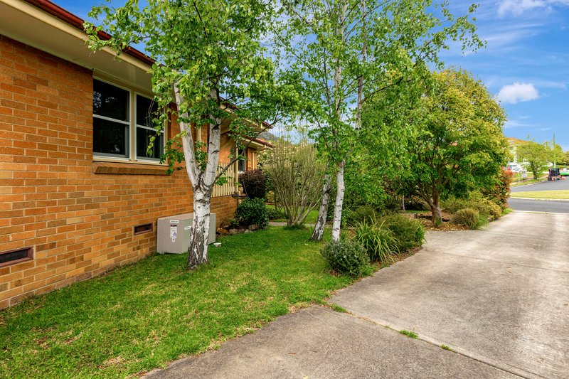 Photo - 43 Maple Crescent, Lithgow NSW 2790 - Image 11