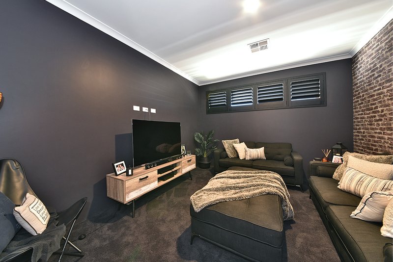 Photo - 43 Marginella Boulevard, Jindalee WA 6036 - Image 10