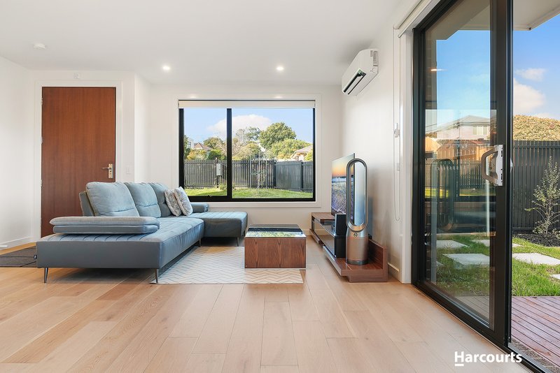 Photo - 43 Margot Street, Chadstone VIC 3148 - Image 2