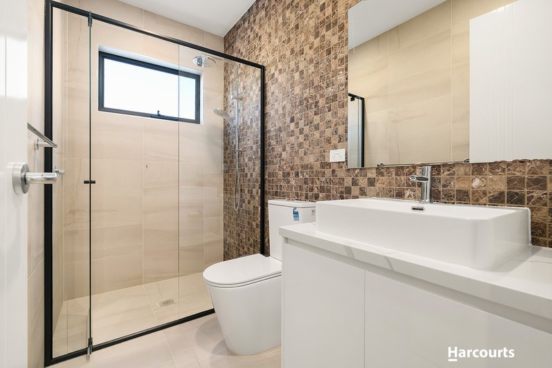 Photo - 43 Margot Street, Chadstone VIC 3148 - Image 8