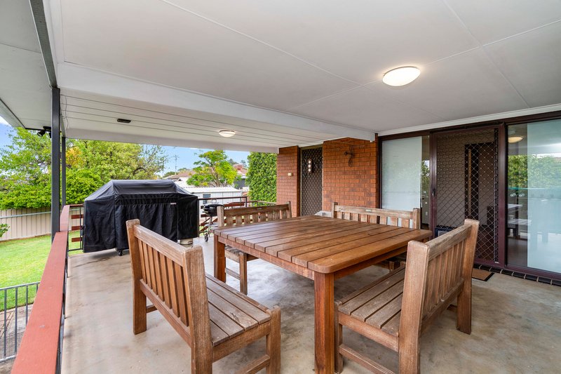 Photo - 43 Merinda Crescent, Kooringal NSW 2650 - Image 14