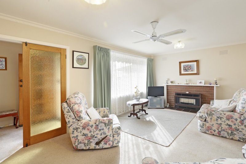 Photo - 43 Merlin Crescent, Corio VIC 3214 - Image 3