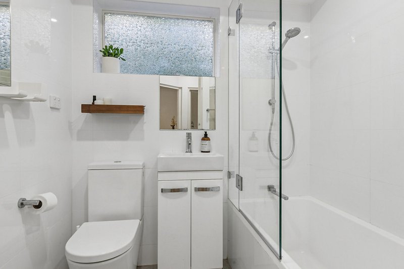 Photo - 4/3 Millett Road, Mosman NSW 2088 - Image 7