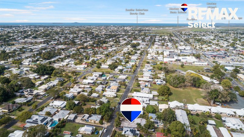 Photo - 43 Milne , West Mackay QLD 4740 - Image 33