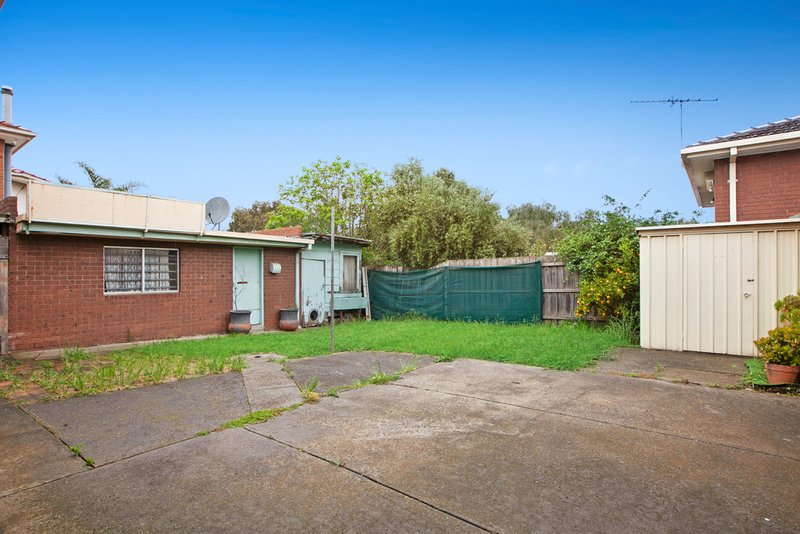 Photo - 43 Moira Avenue, Reservoir VIC 3073 - Image 9