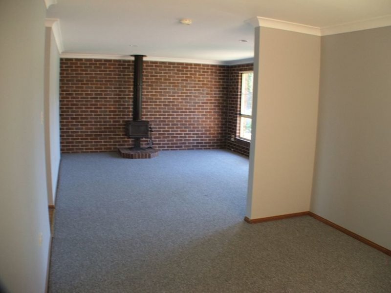 Photo - 43 Molong Road, Old Bar NSW 2430 - Image 2