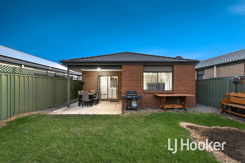 Photo - 43 Moore Mews, Pakenham VIC 3810 - Image 12