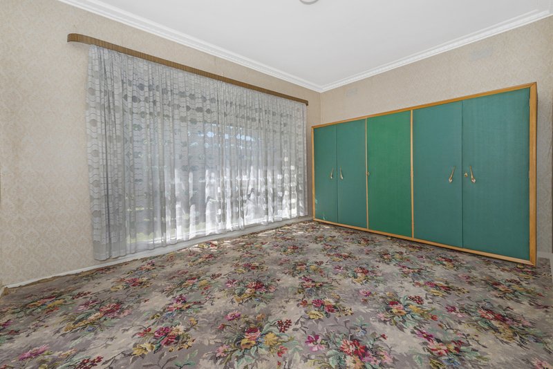 Photo - 43 Morwell Avenue, Watsonia VIC 3087 - Image 5