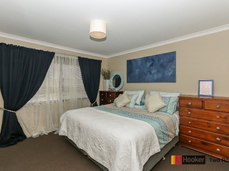 Photo - 43 Mullins Way, Yanchep WA 6035 - Image 8