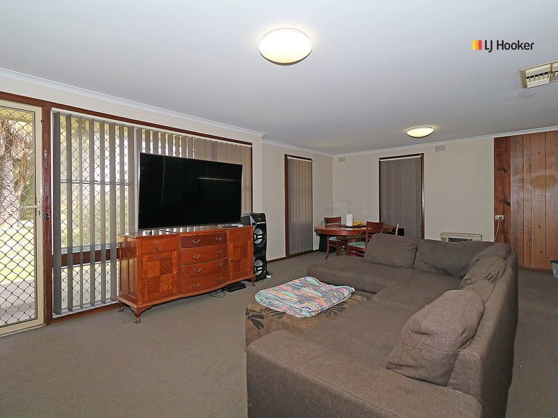 Photo - 43 Mumford Street, Ashmont NSW 2650 - Image 2